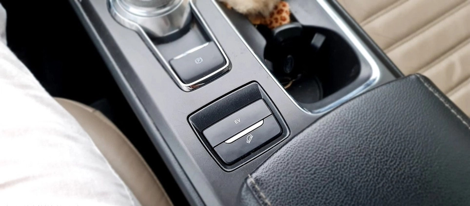 Ford Fusion cena 79900 przebieg: 130750, rok produkcji 2017 z Września małe 781